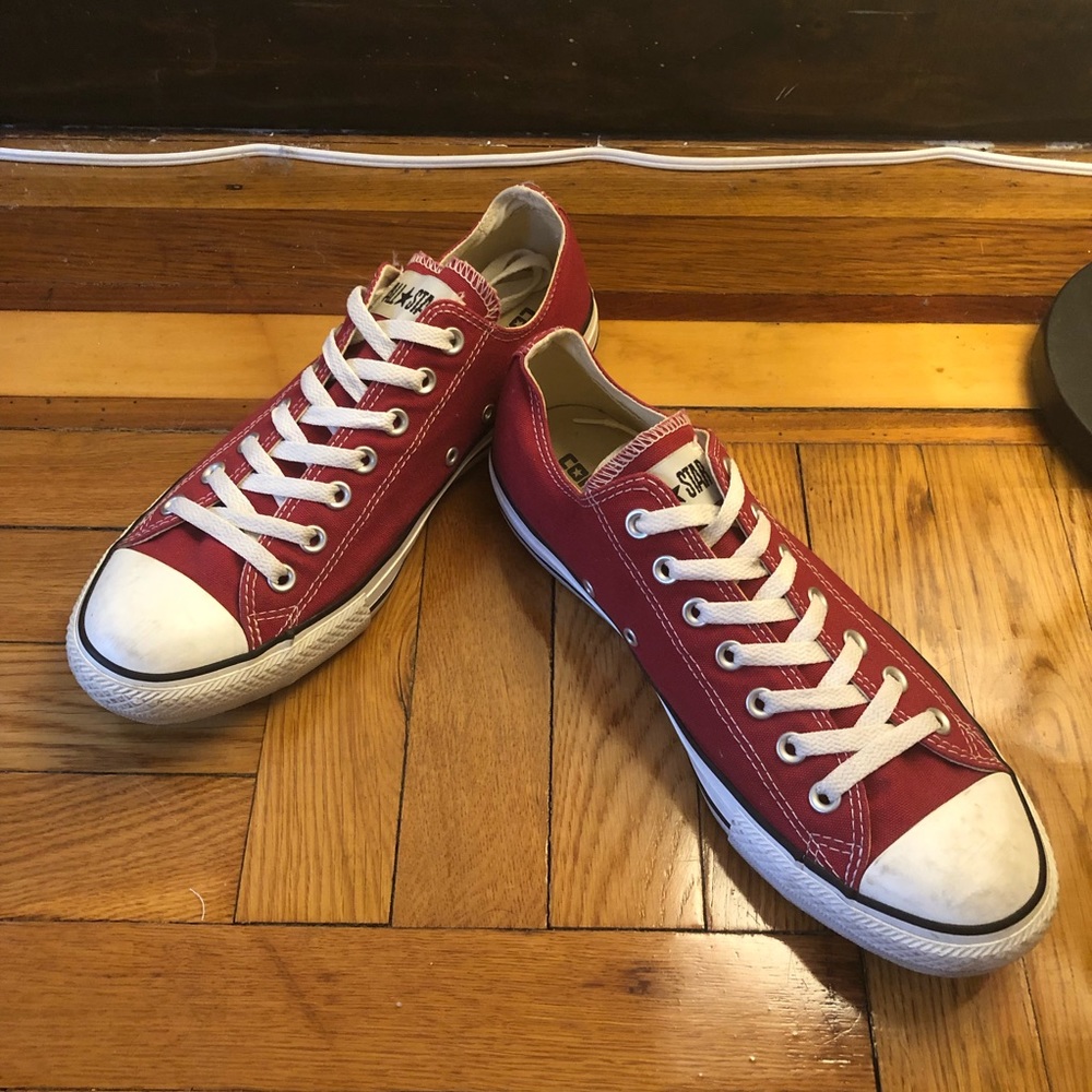 Low Top Converse - Picture 1 of 8